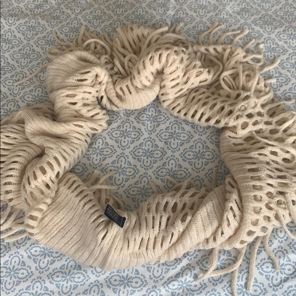 Fringe infinity scarf